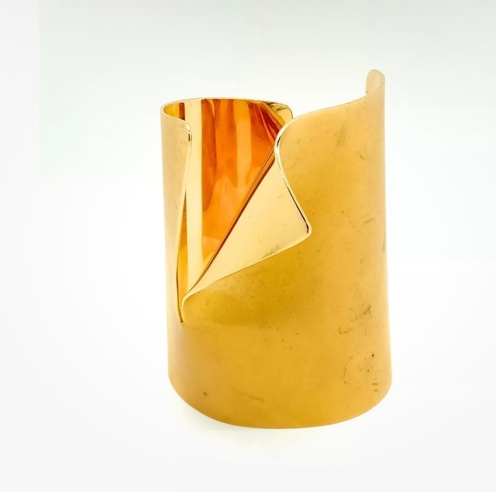 Celine cuff. Rare. Comes with dust bag - Picture 8 of 8
